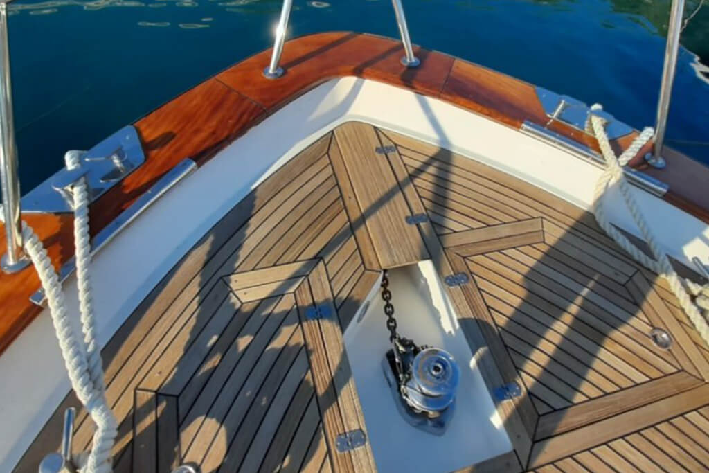 semplicementenautica_ApreaMare54_prua1