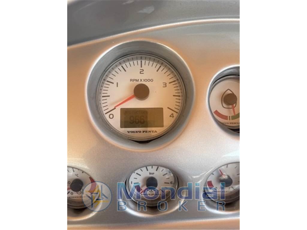 b9d3c9a9-0a4e-41ce-b65a-a9afffcbd778.2048