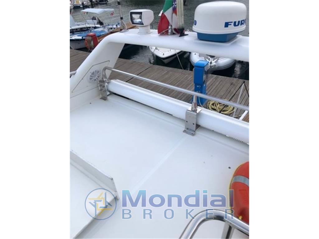 c23852da-3808-43b9-b66c-fbdfb819de7c.2048