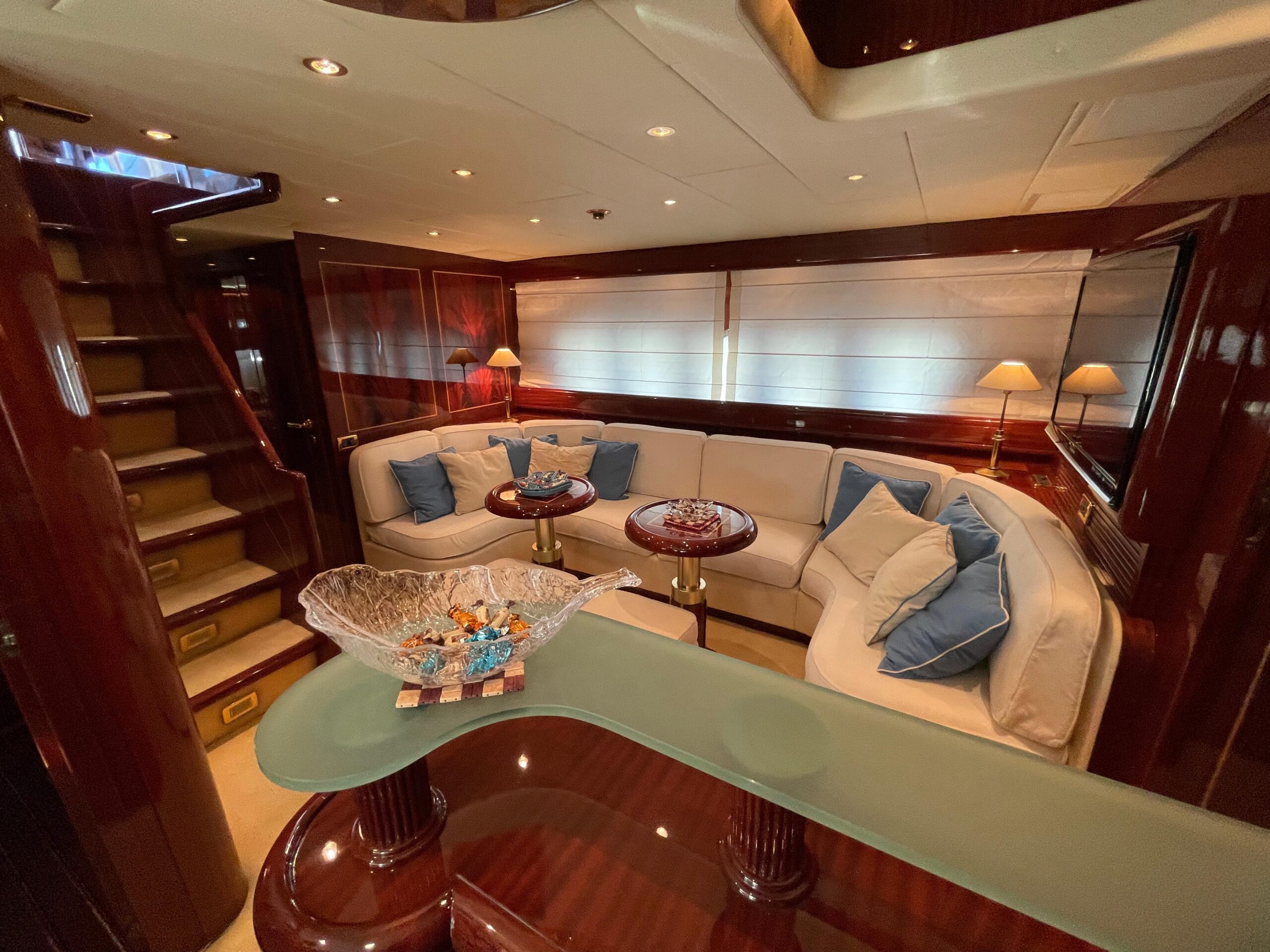 8188745_20220204070120763_1_XLARGE