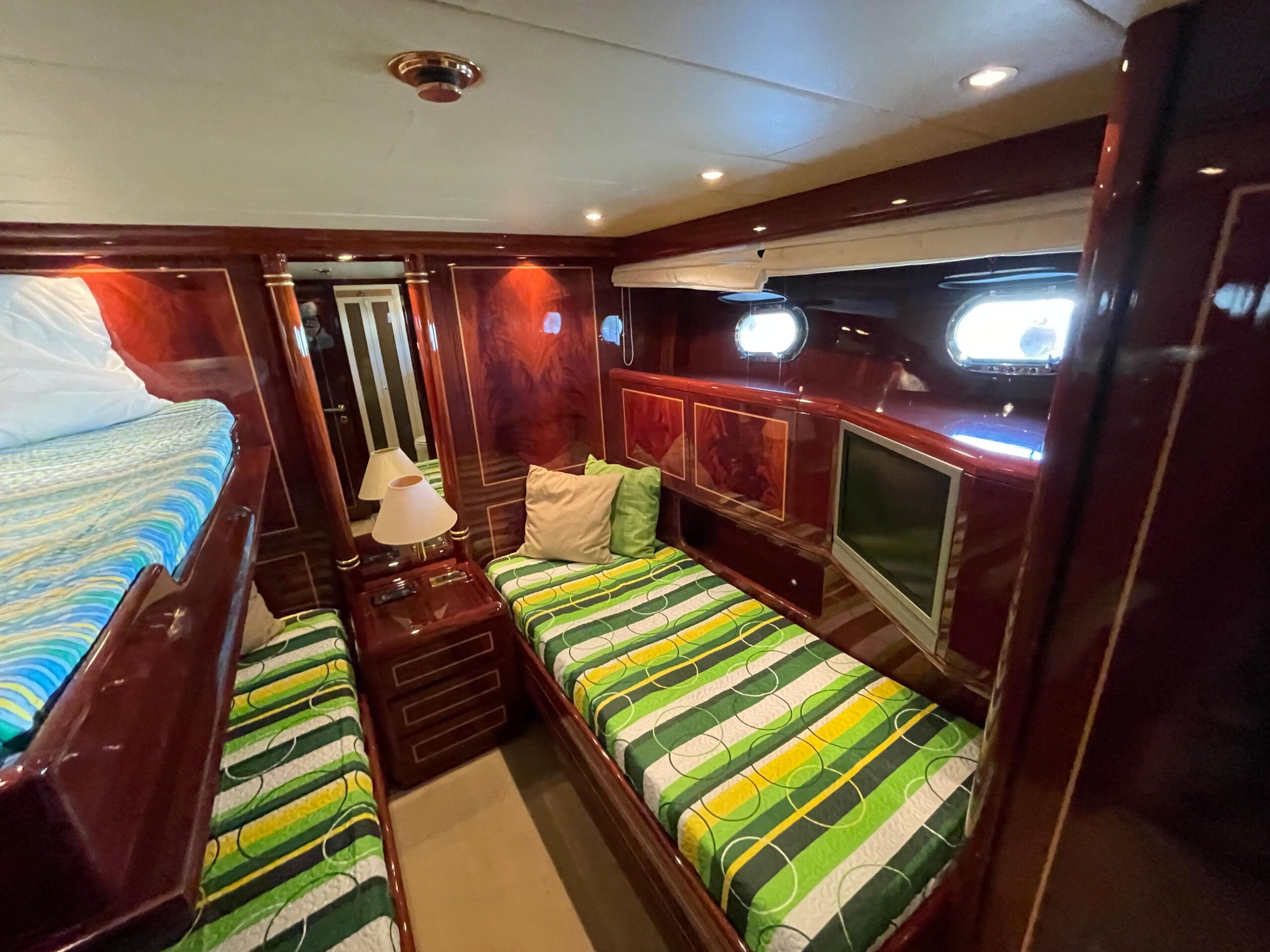 8188745_20220204070207599_1_XLARGE