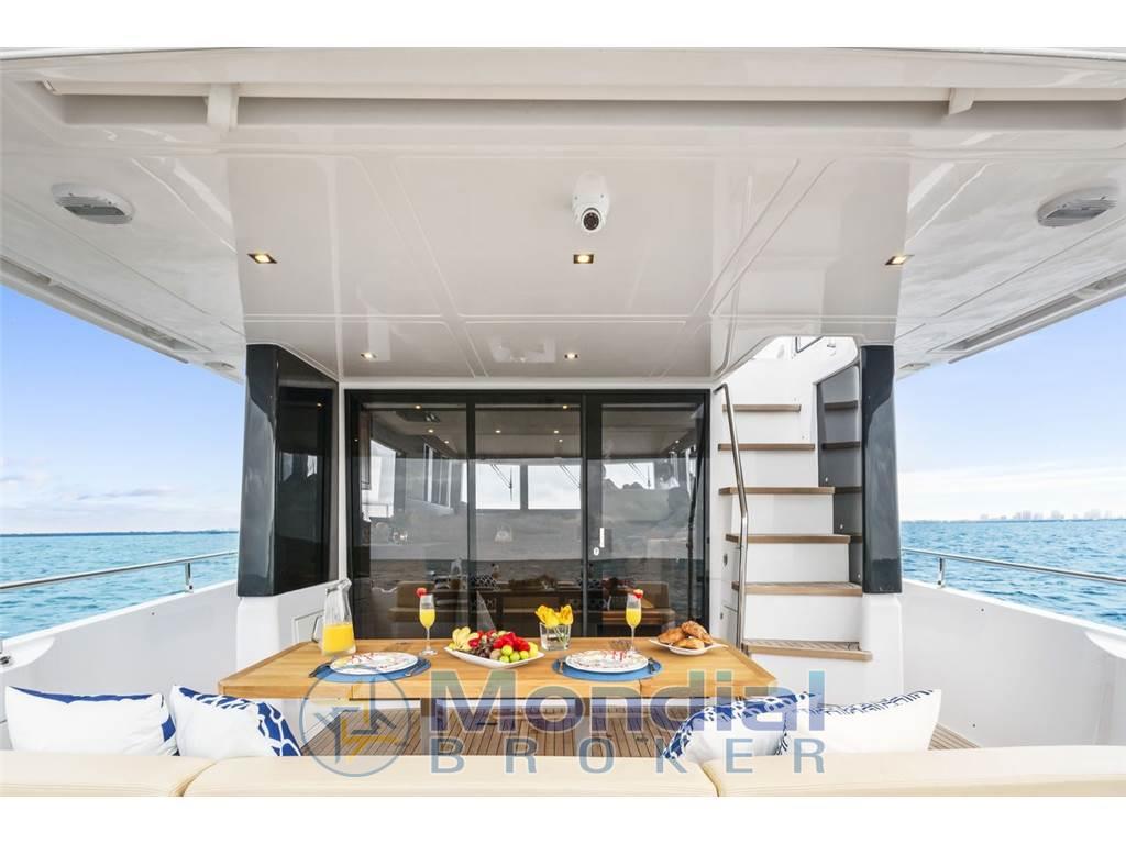 9054c75b-b675-455e-b9d8-db3617ba80a2.2048