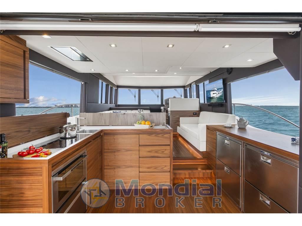 d94b8771-2d60-4796-8522-f3ca4a6d9484.2048